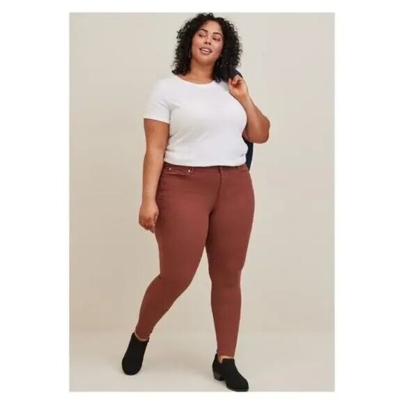 Torrid Brown Bombshell Skinny Jeans 26R  Casual Leisure Office Wear Party Comfy - Picture 1 of 11